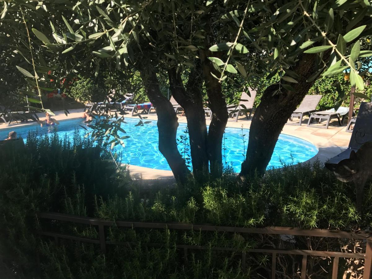 Logis Hotel Restaurant Hostellerie De La Tour فونتفيل المظهر الخارجي الصورة
