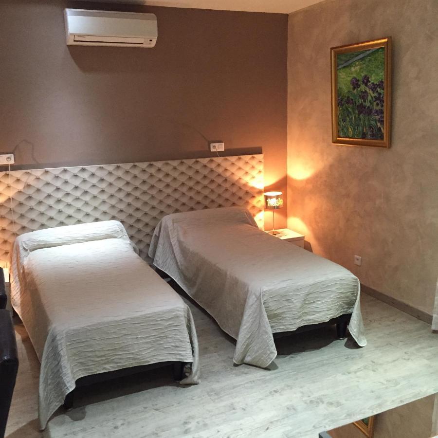 Logis Hotel Restaurant Hostellerie De La Tour فونتفيل المظهر الخارجي الصورة