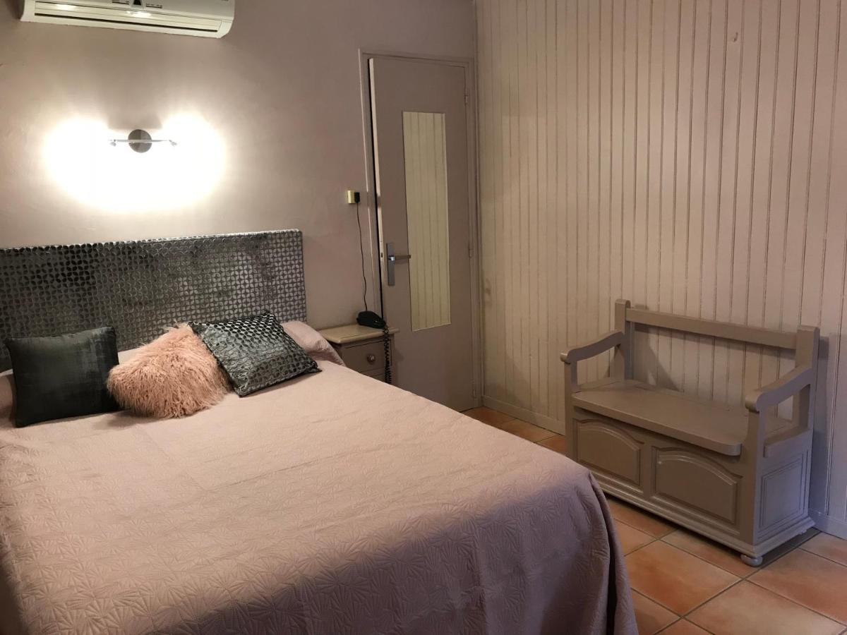 Logis Hotel Restaurant Hostellerie De La Tour فونتفيل المظهر الخارجي الصورة