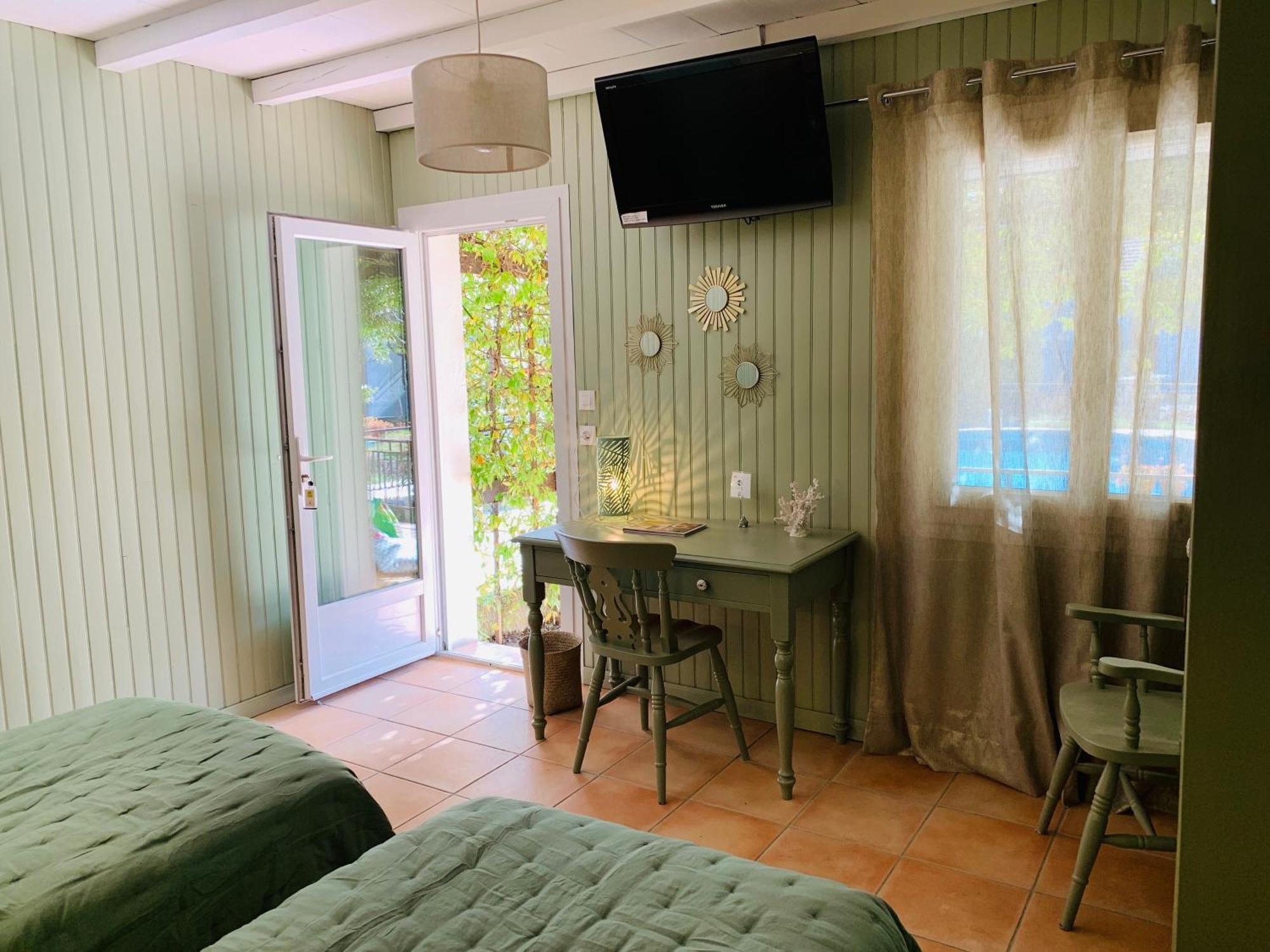 Logis Hotel Restaurant Hostellerie De La Tour فونتفيل المظهر الخارجي الصورة